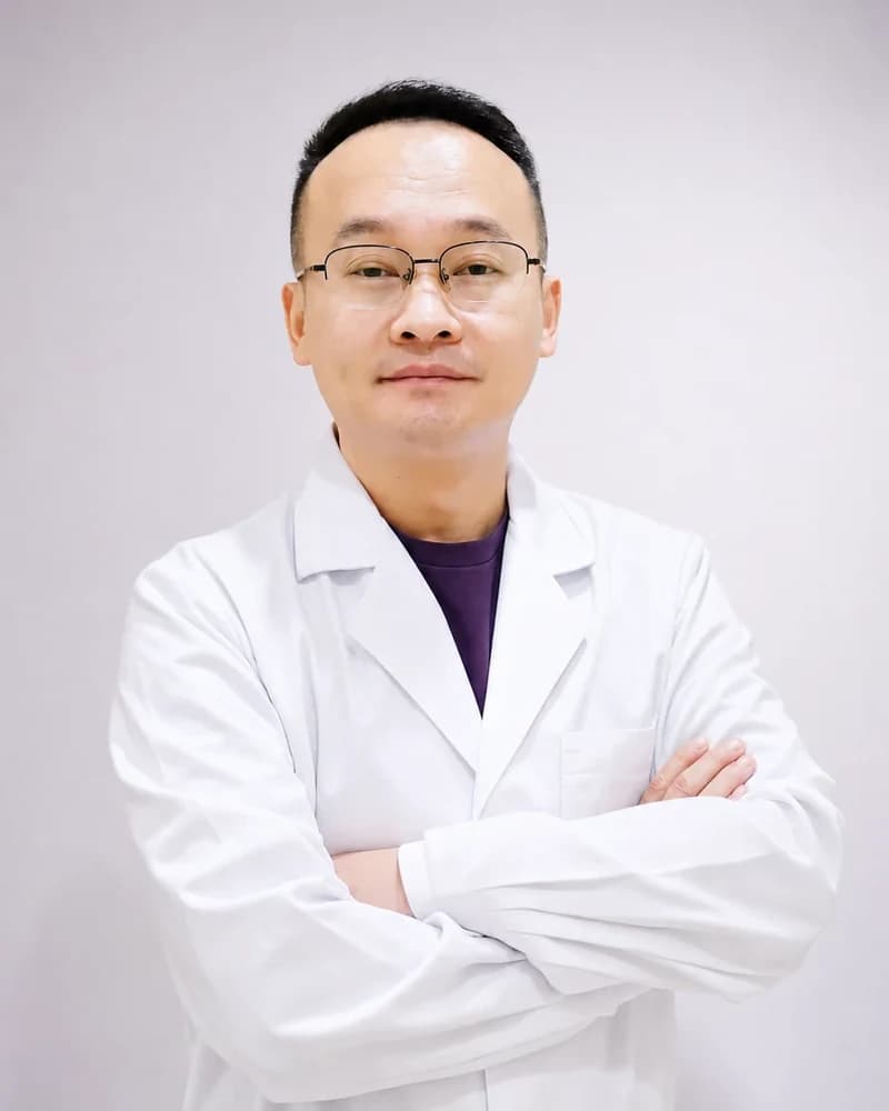 李敏男性生殖专家 / 门诊主任形象照