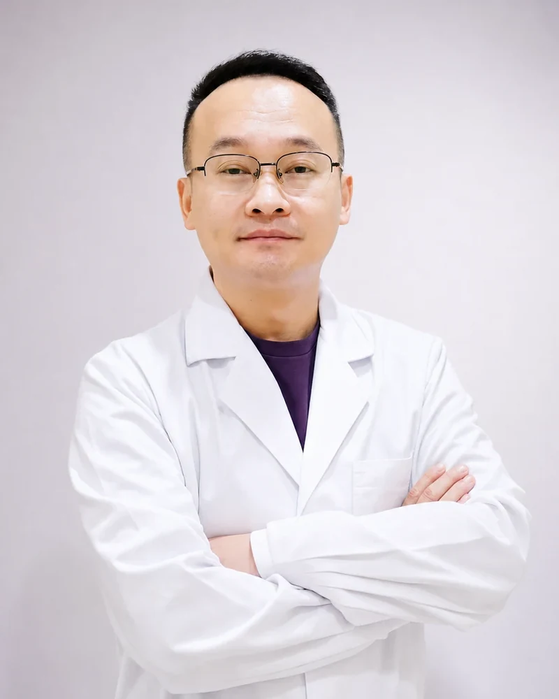 李敏男性生殖专家 / 门诊主任形象照